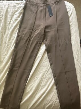 Lulu's Women’s Dress Pants in Taupe Brown